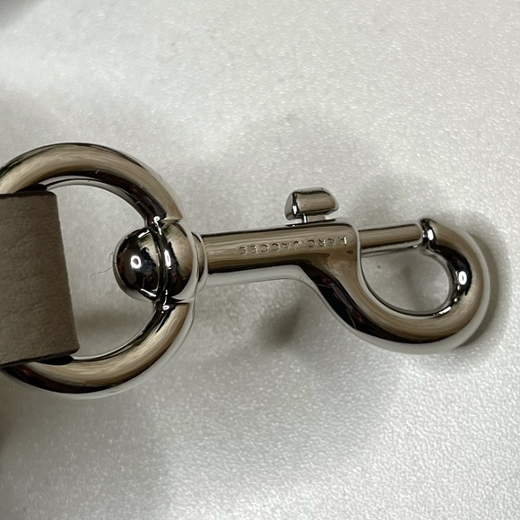 MARC Jacobs🍂🍁nude leather strap silver  hardware new - Picture 5 of 13